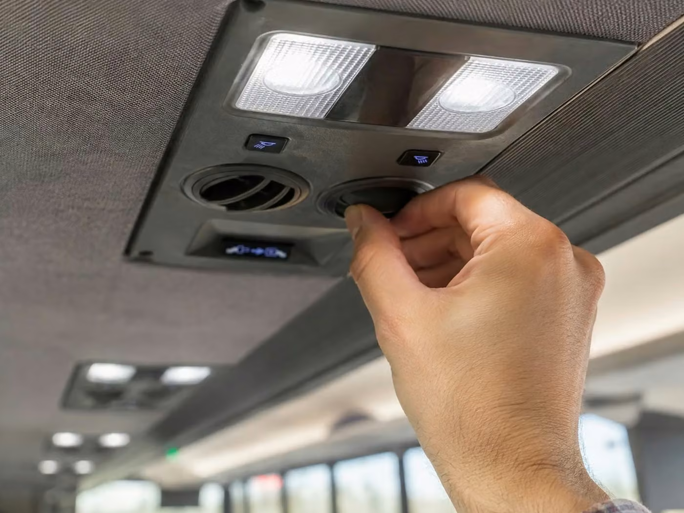 miami lakes 18 passenger minibus climate control