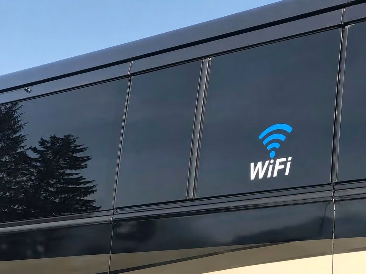 miami lakes 20 passenger minibus wifi