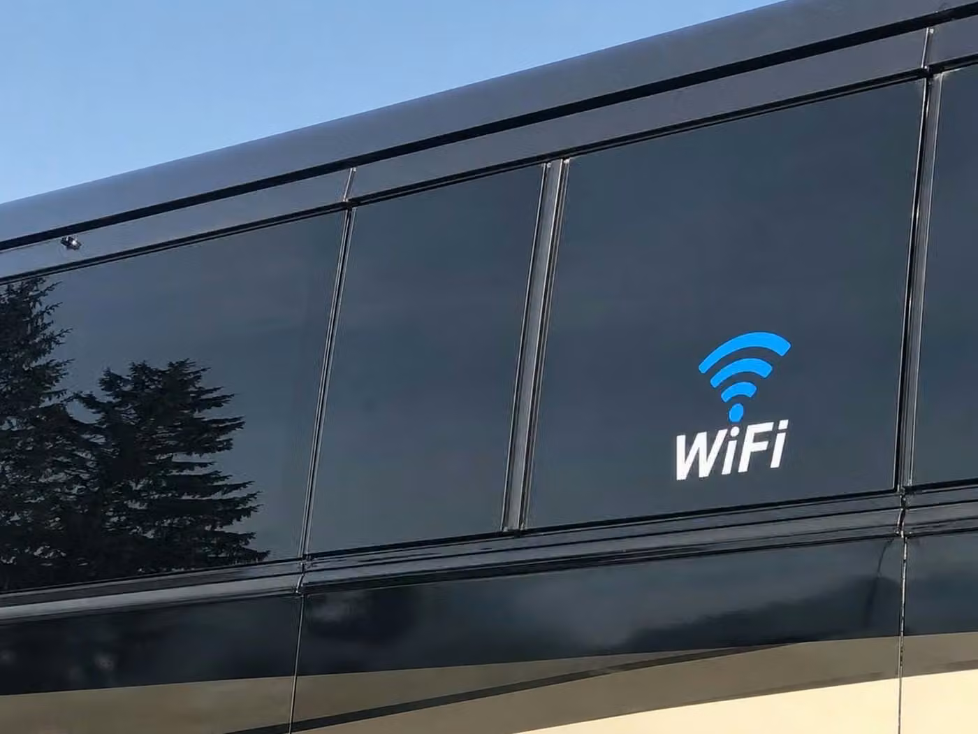 miami lakes 30 passenger minibus wifi