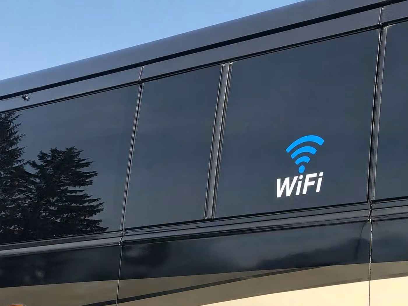 miami lakes charter bus wifi