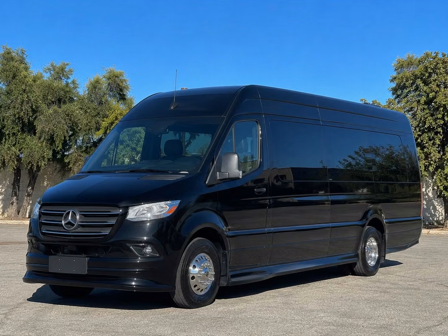 miami lakes charter buses minibuses party buses and sprinter vans in miami lakes